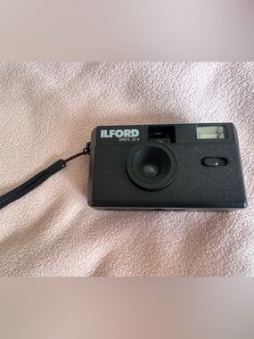 Ilford Sprite 35-II Vintage Black Point-and-Shoot Camera